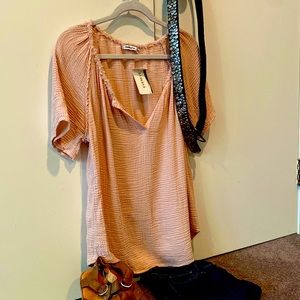Size medium blush pink gauze split neck top from redhaute